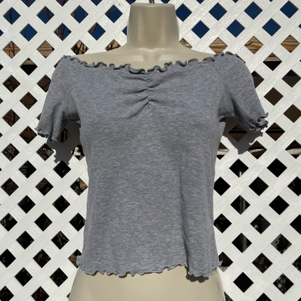 Over the shoulder grey crop top